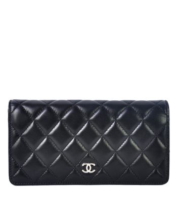 Chanel Quilted Bi-fold Wallet in Lambskin Black